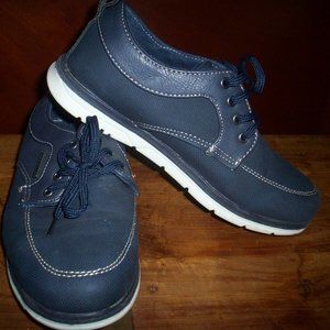 Navy Blue Oxford Lace Up Dress Shoes, Rocawear "Andy" runs small Boys size 1/2